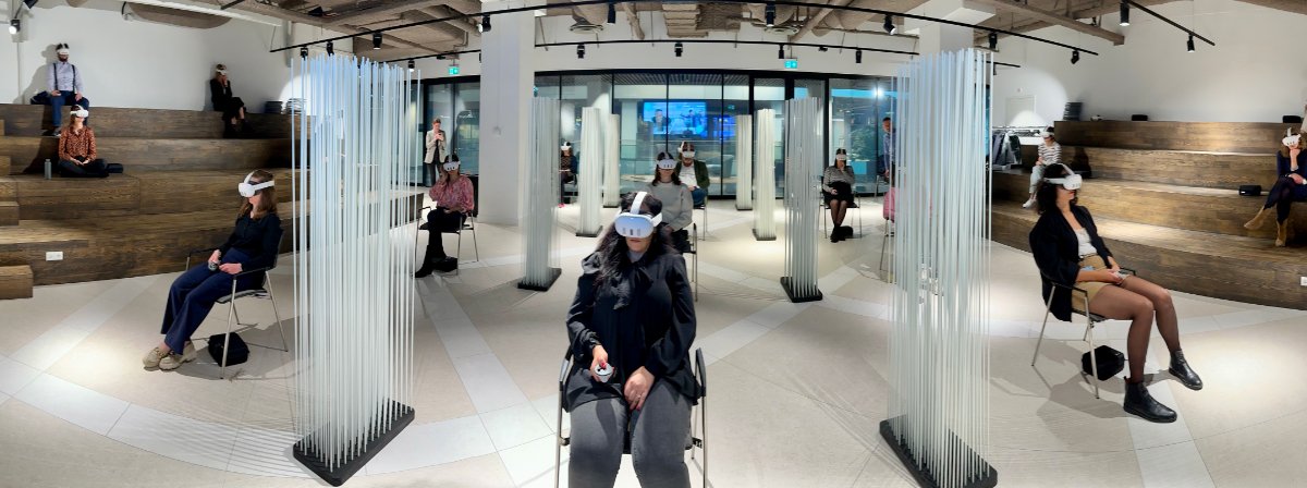 Simulation with VR in a training room